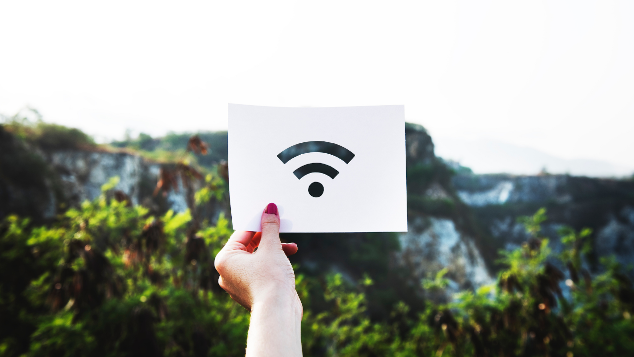 Get WiFi password on Android